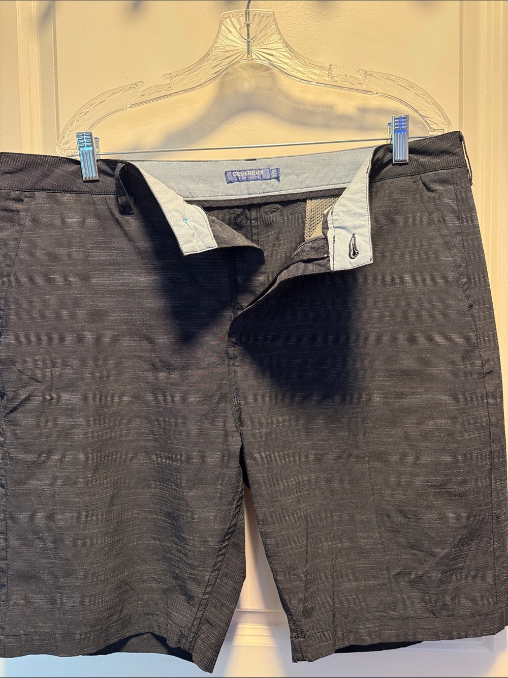 Devereux Men’s Charcoal Flat-Front Shorts